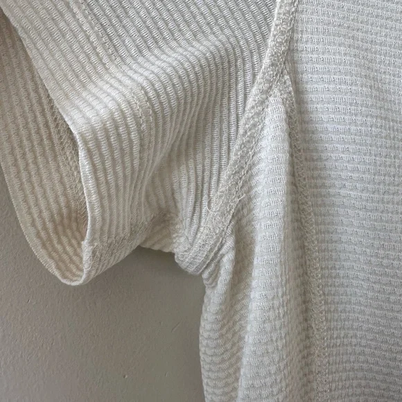 Allbirds-Waffle Textured Cream Lightweight Tee (Size:Small) - Picture 5 of 10